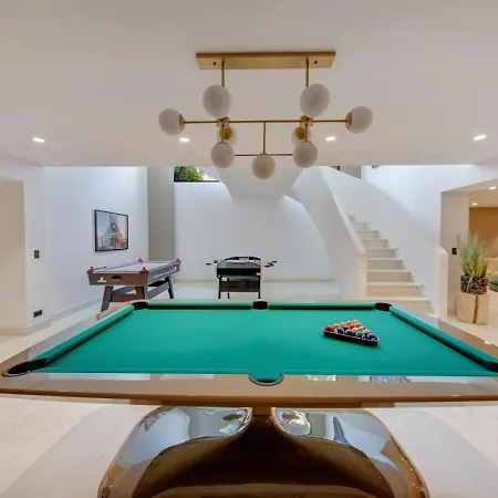 Top Luxury Villa With Private Pool In Saint Tropez