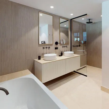 Top Luxury Villa With Private Pool In Saint Tropez Villa *